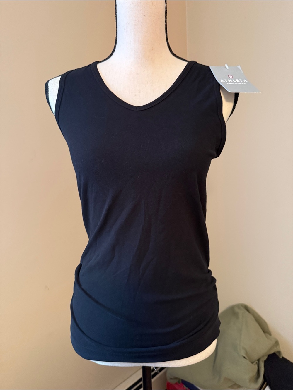 Athleta Black Women's V-Neck Performance Tank
